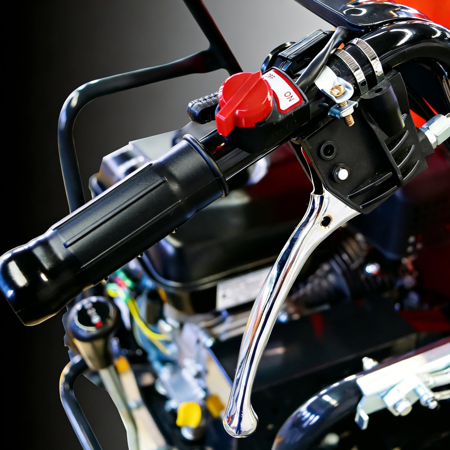 660 lb. Loading Capacity Wheel Barrow, Gas Powered Dumper Garden Cart, , Briggs CR950, 208cc 6.5HP, 3F+1R Gearbox, Four-Wheel Drive