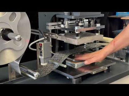 Blister packing cutting machine
