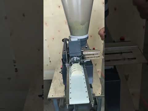 Commercial semi-automatic gyoza drill dumpling machine meat mixed